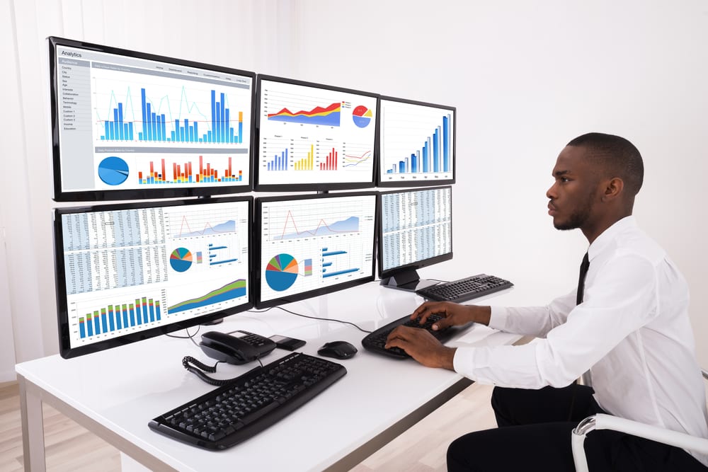 Boost Your Productivity 2 Reasons To Use Multiple Monitors Tweak Boost Your Productivity 2 Reasons To Use Multiple Monitors Tweak